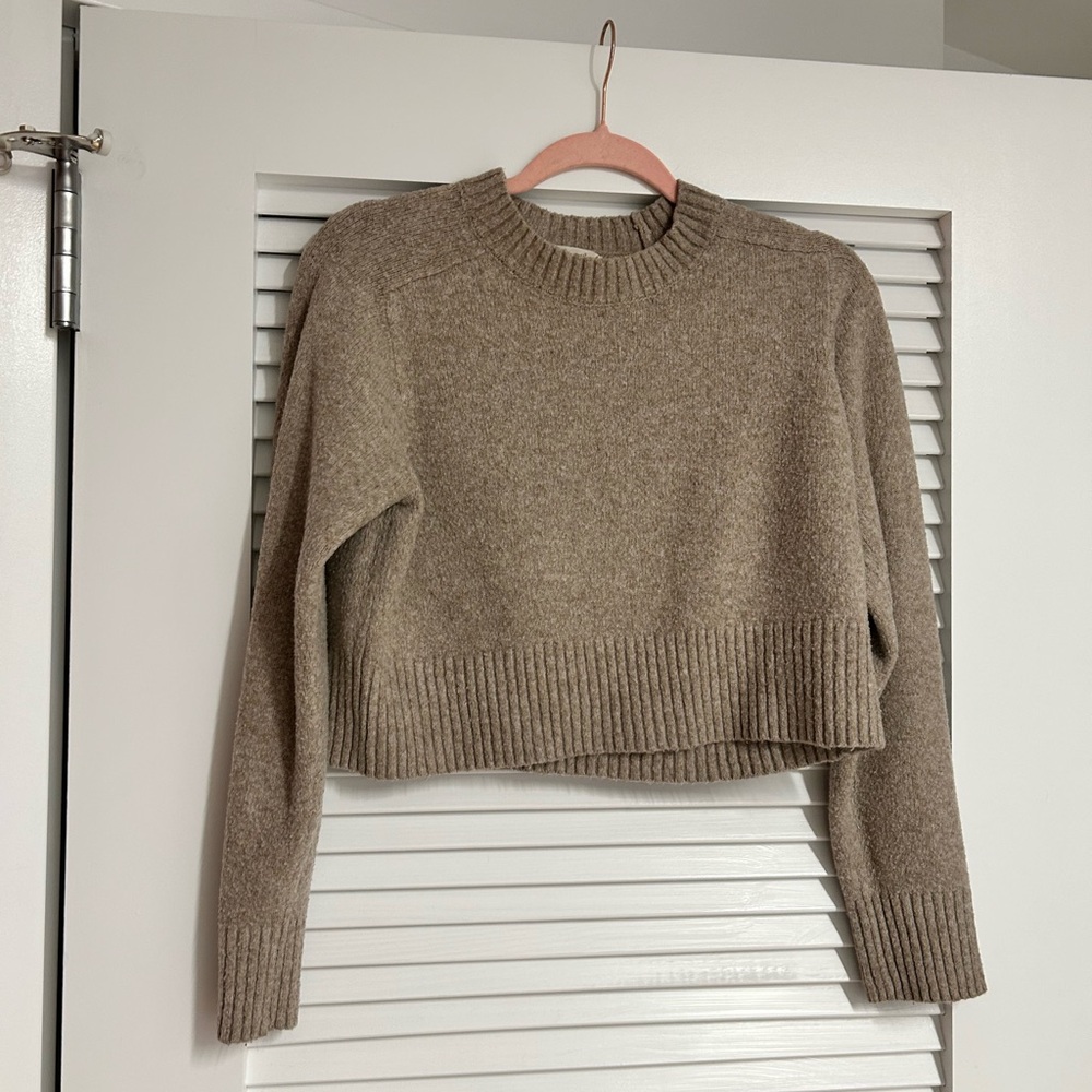 Universal Thread Tan Crew Neck Sweater Ribbed Knit